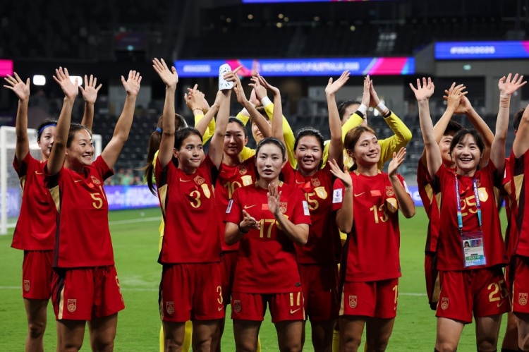 星空体育入口-VAR的划线为啥这么歪，中国女足的进球真的不越位？